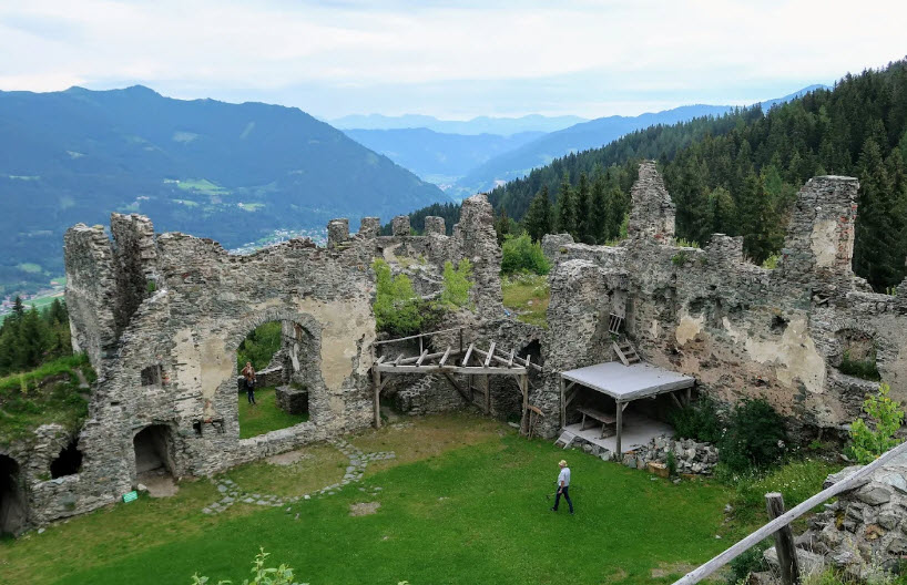 Burgruine Steinschloß, Mariahof, Austria, Austria